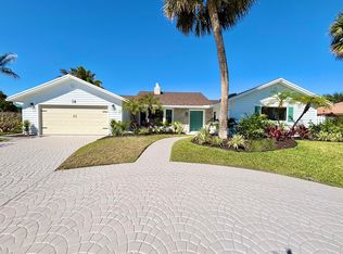 14 SE Paddock Cir, Jupiter, FL 33469