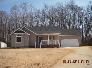 152 Ranch Dr, Elizabeth City, NC 27909