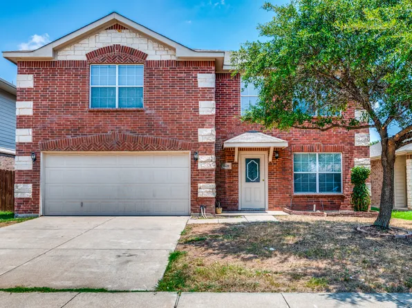 8620 Star Thistle Dr, Fort Worth, TX 76179