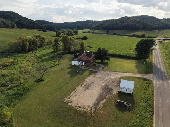 S923 County Road Kk, Nelson, WI 54756