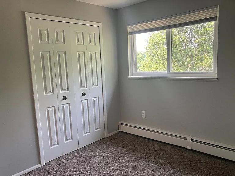 Valley York Apartments — Photo 56