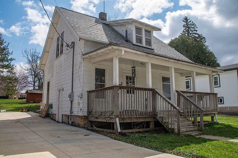 2nd image of 755 N Court St
