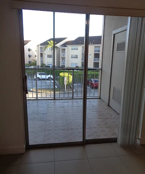 15290 SW 106th Ln #326 — Photo 7