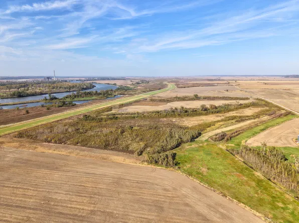 In Fremont County, Hamburg, IA 51640