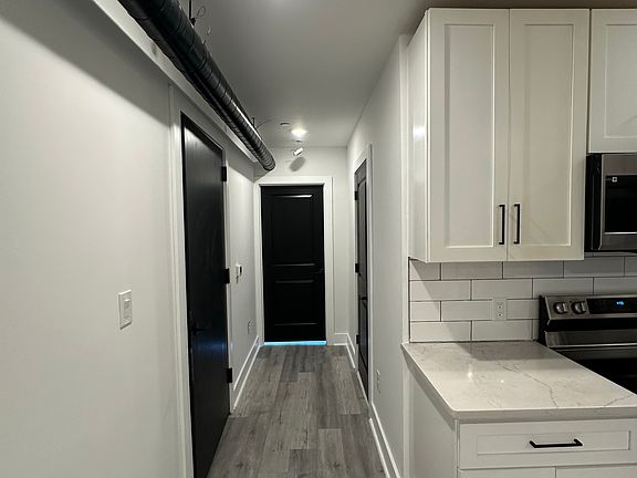 2nd image of 2332 E Thompson St #2