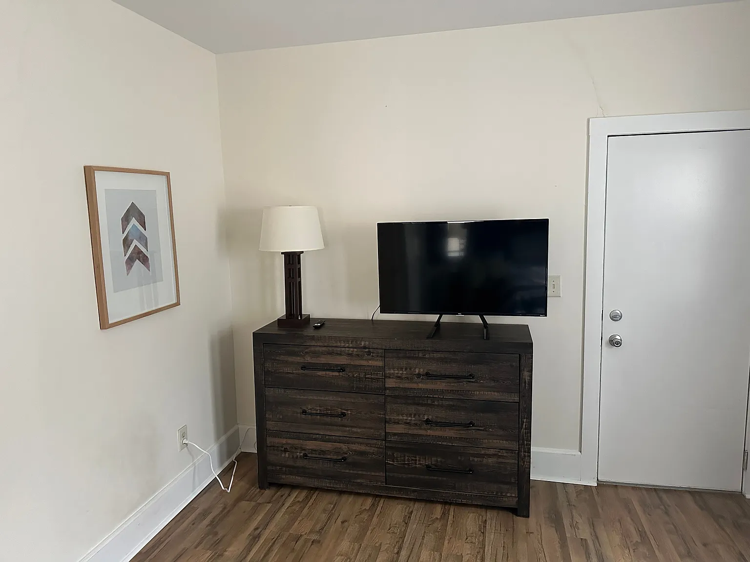 2 bed, 1.0 bath, 864 sqft, $2,700 — Photo 3