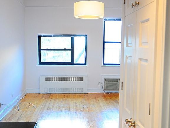 4th image of 370 E 69th St APT 6E