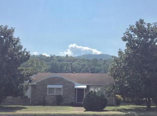 944 Magnolia Ave, Buena Vista, VA 24416