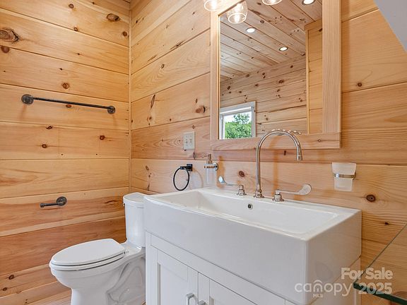 12th image of this home