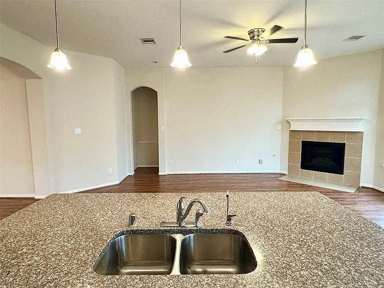 26934 Churchill Gate Ln — Photo 15