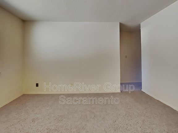 4th image of 3521 Grant Park Dr