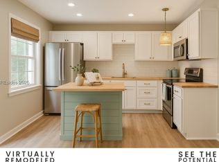 230 W Sq, Bluffton, SC 29910