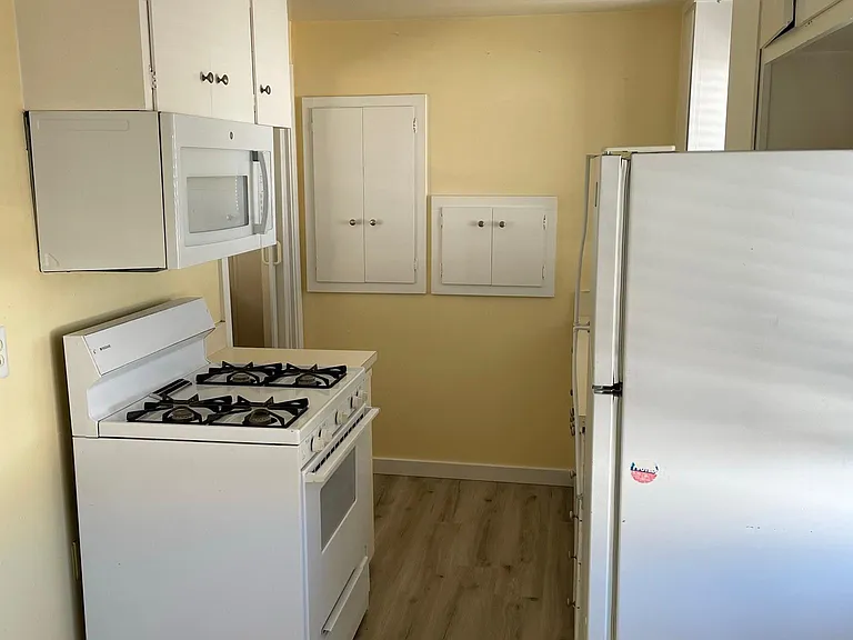 4020 Miller Way — Photo 1