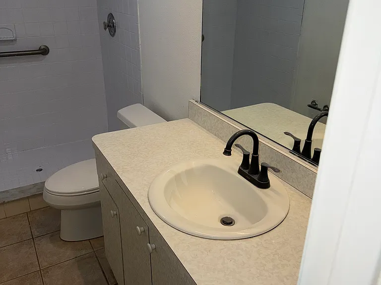 2433 Twin Dr #2433 — Photo 10