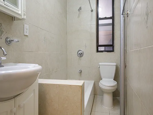 Rented by Compass | media 14