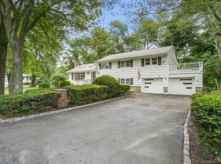 6 Marsh Rd, Easton, CT 06612