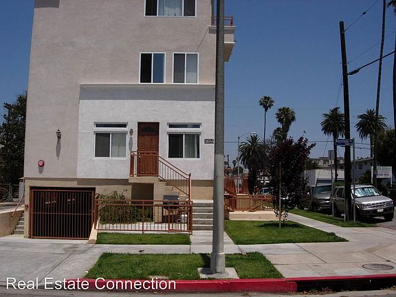 2nd image of 3686 Keystone Ave APT 4