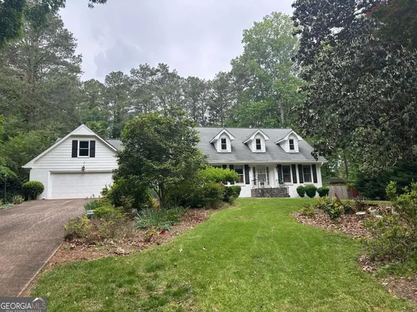 3 Perthshire Dr, Peachtree City, GA 30269