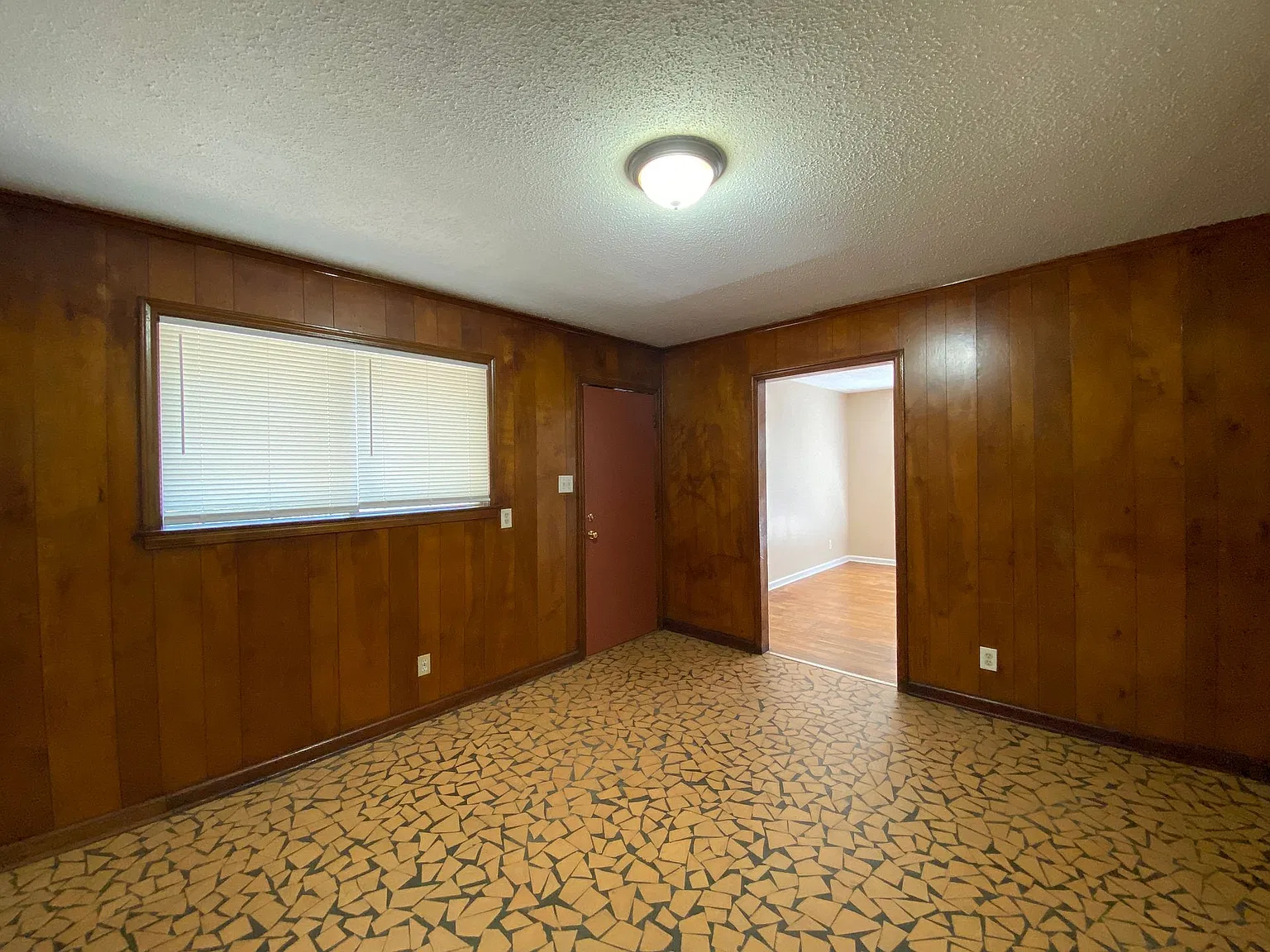 4333 Melwood St — Photo 4