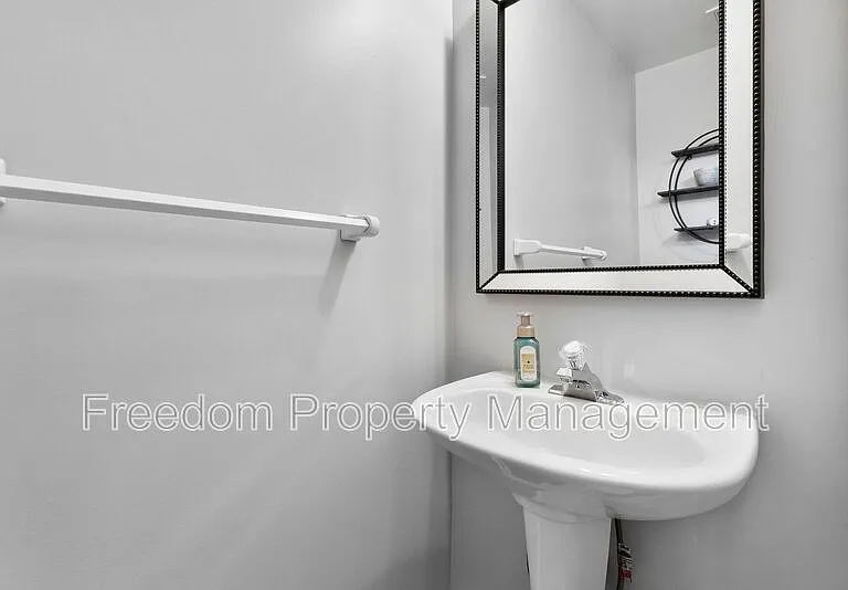 15305 Brazil Cir — Photo 8