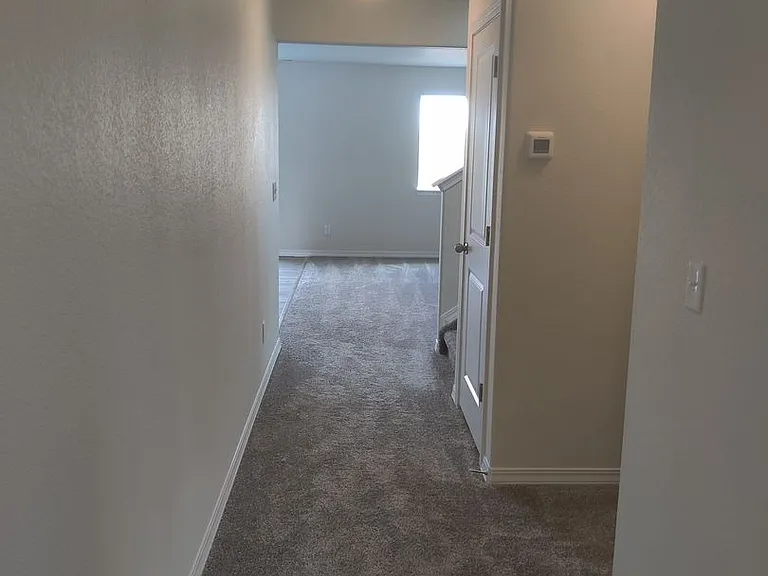 4649 Zircon Dr — Photo 4