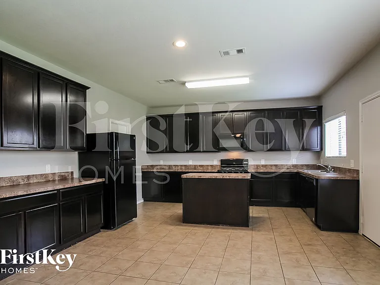 16406 Peyton Stone Cir — Photo 7