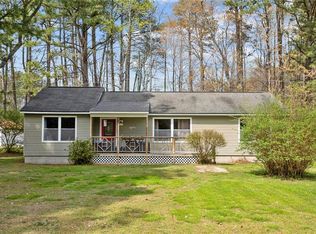 1217 Hallieford Rd, Cobbs Creek, VA 23035