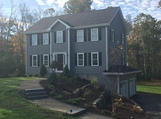 21 Village Rd, Lakeville, MA 02347