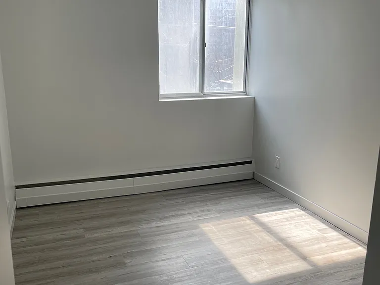 261 Cooper St — Photo 17
