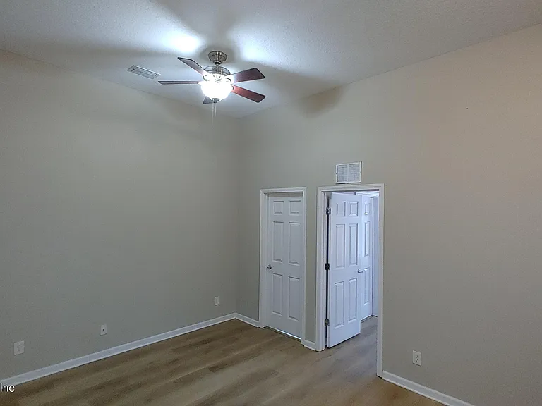 11225 Campfield Cir — Photo 21