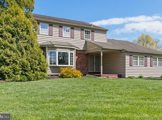 1025 Archer Ln, Lansdale, PA 19446