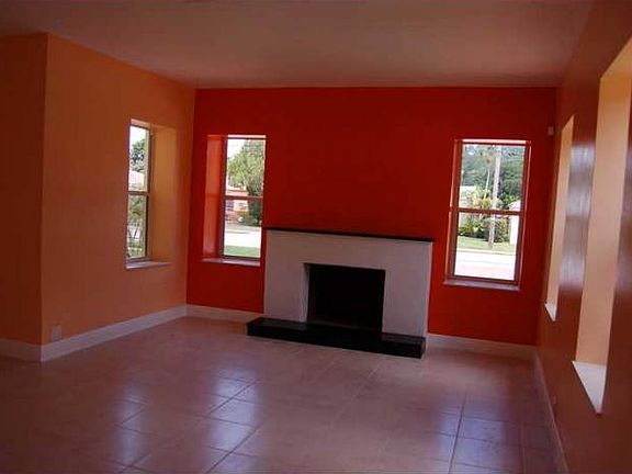 5th image of 388 NE 88th St