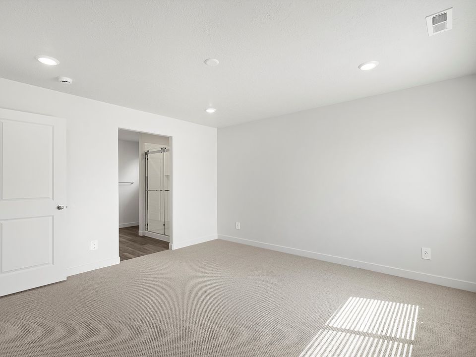 The Cottonwood floorplan interior image taken at a Meritage Homes Community in Eagle Mountain, UT.