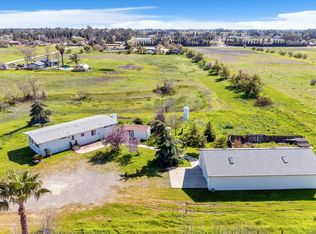8654 E Herndon Ave, Clovis, CA 93619