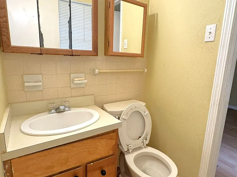 654 Ynestra Dr — Photo 14