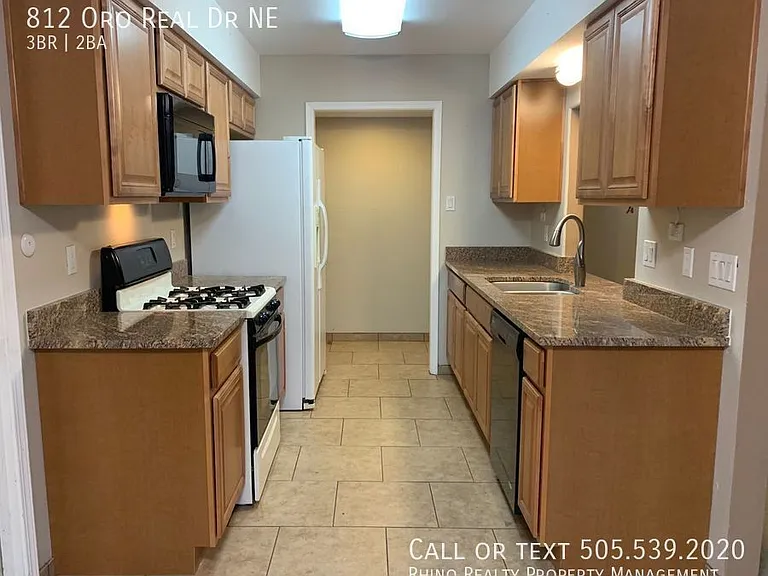 812 Oro Real NE — Photo 4