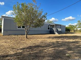 411 Hickory St, Jourdanton, TX 78026