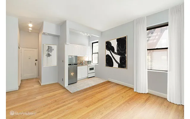 Rented by Douglas Elliman | media 11
