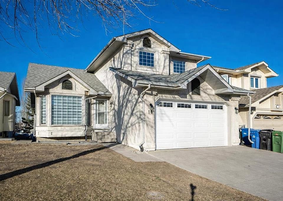 1st image of 16 SW Sandringham Close NW