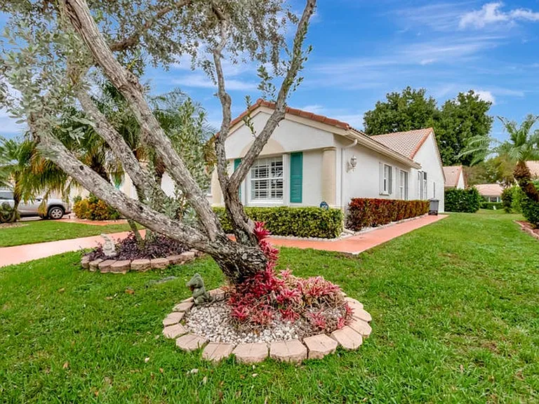 6129 Heliconia Rd — Photo 13