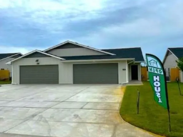 608 W 50th St S, Wichita, KS 67217