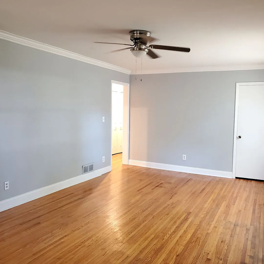 Three Bedroom Single Family Home! — Photo 3