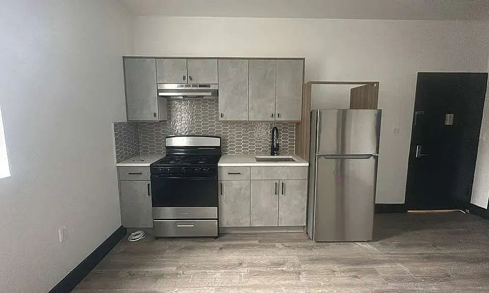 11 Thomas St #2A