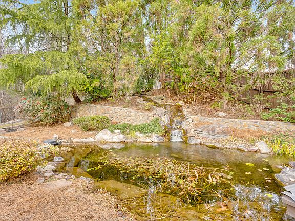 4th image of 5675 Grayshore Ln