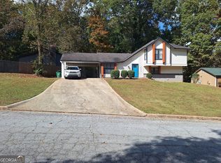 4213 Ridgetop Dr, Ellenwood, GA 30294