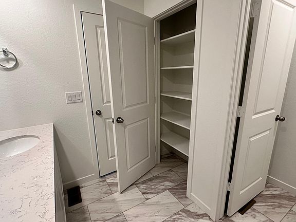 5th image of 9011 Winding Glen Ln