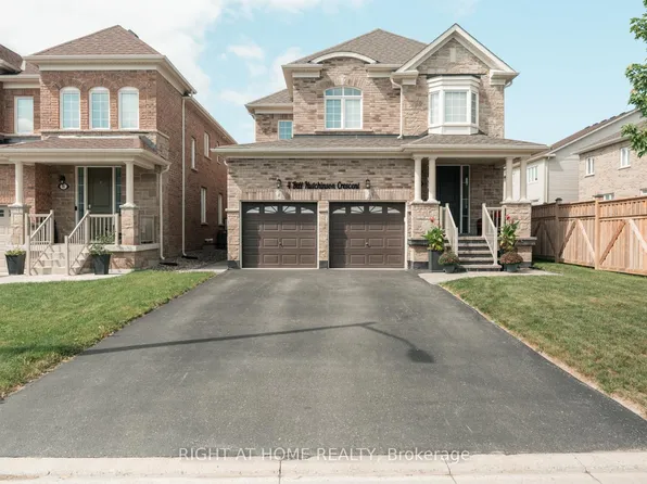 4 Bill Hutchinson Cres, Clarington, ON L1C 7E1