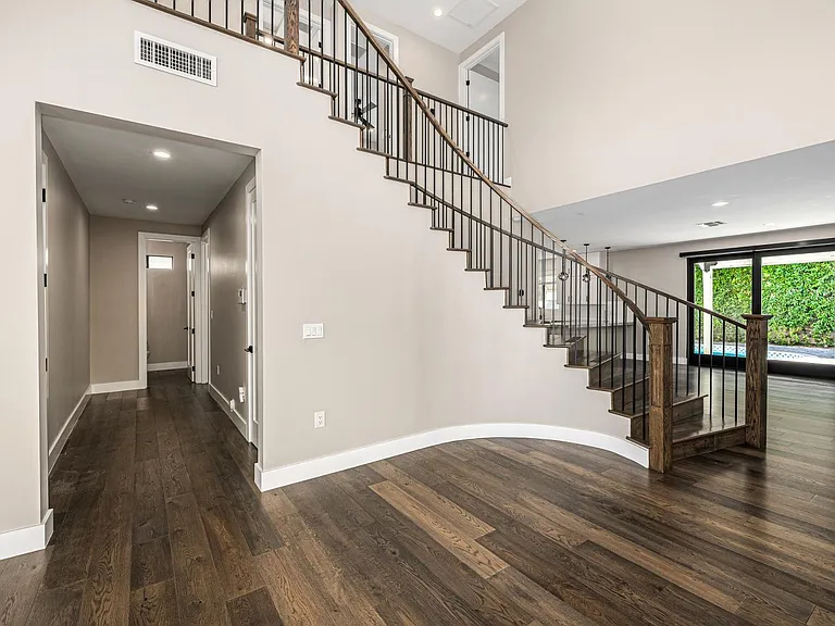 3821 E Devonshire Ave — Photo 74