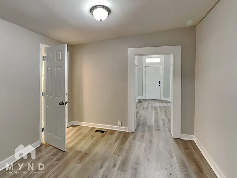 117 Thayer Ave SE — Photo 8