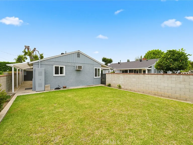 6268 N Muscatel Ave — Photo 5
